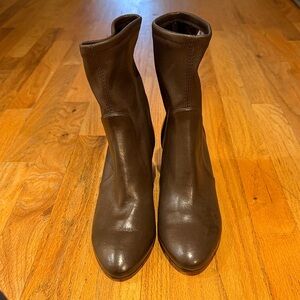Stuart Weitzman brown leather bootie. New without tags. Never worn. Perfect.